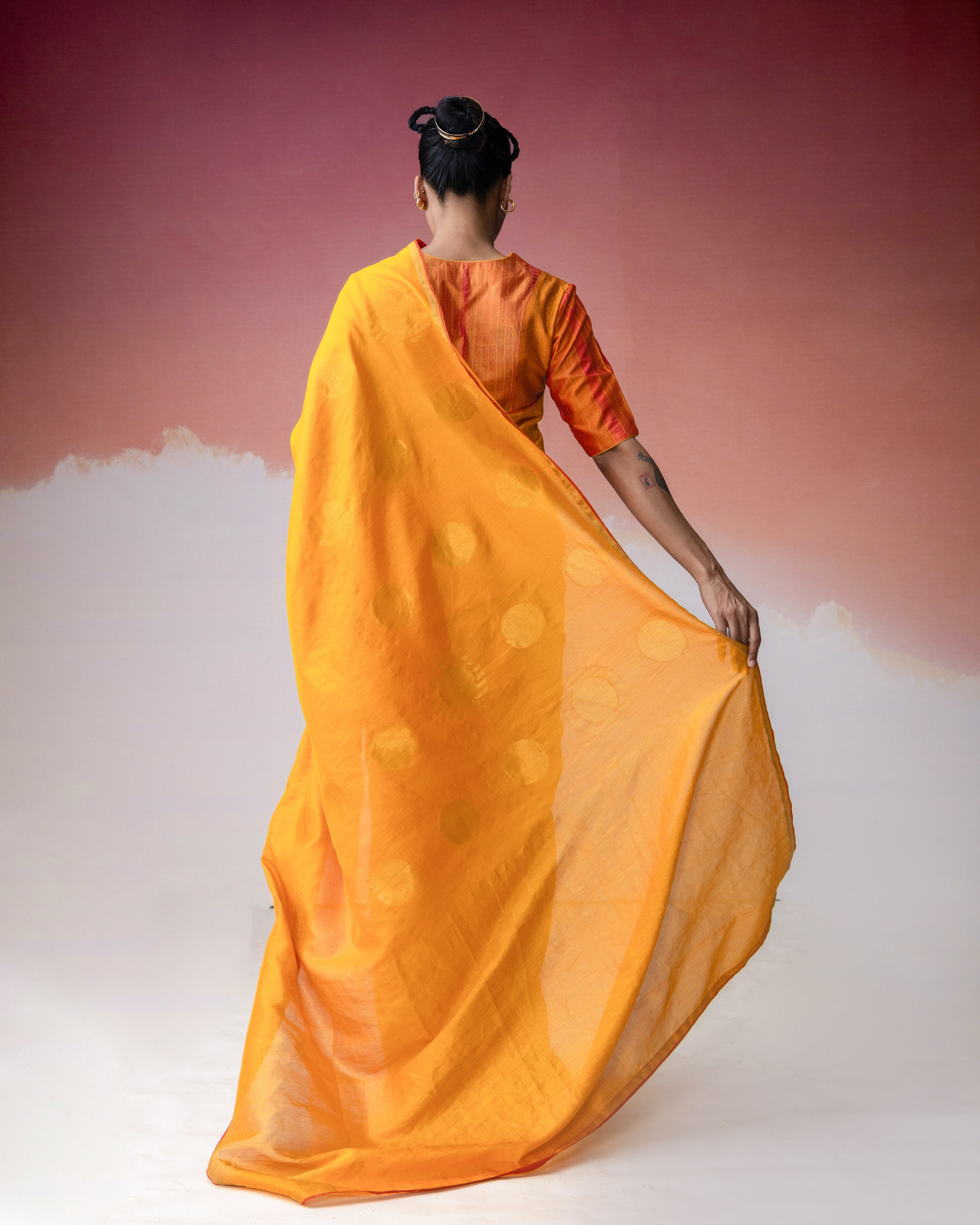 Ananya Bindu Saree