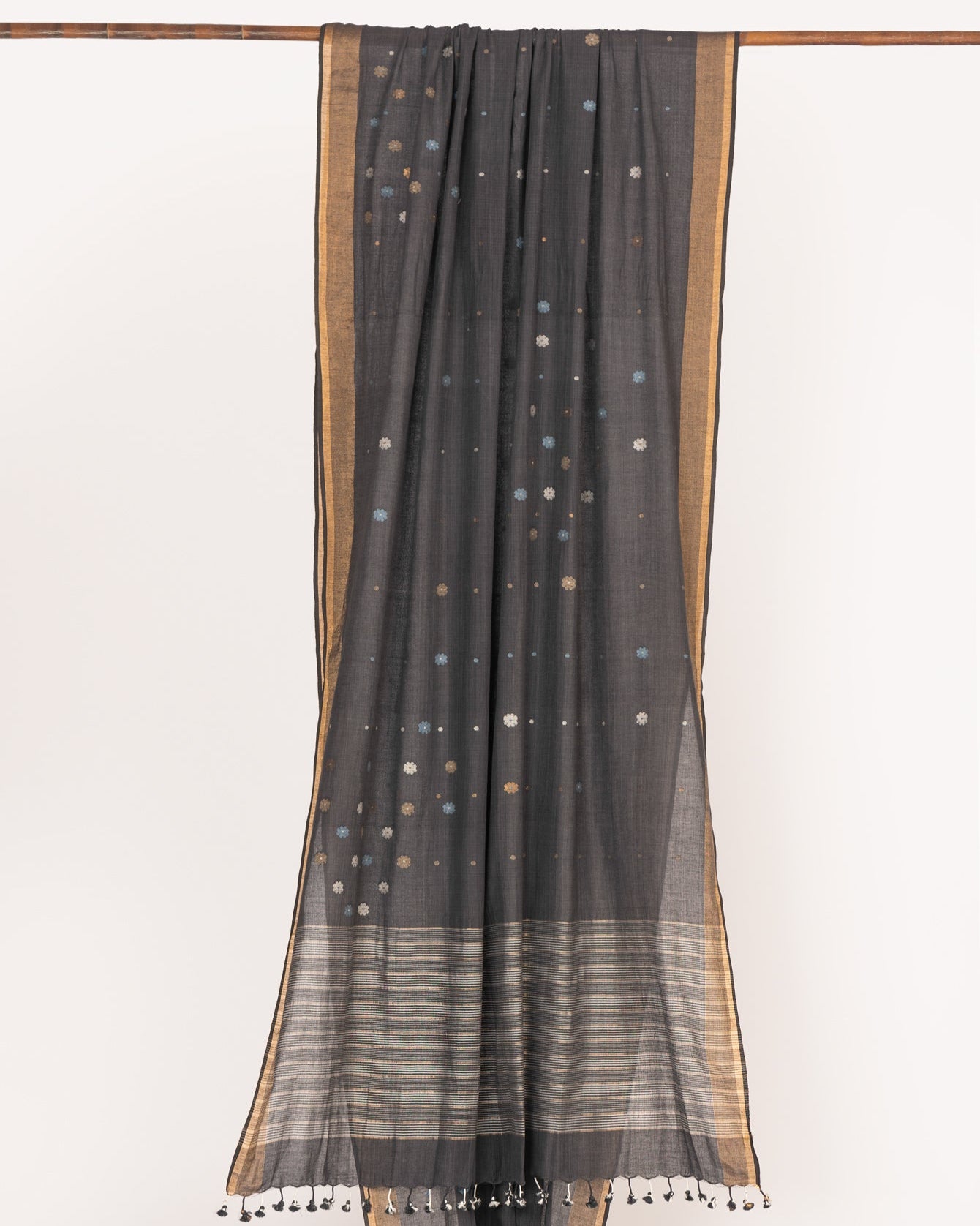 Sishumi Saree