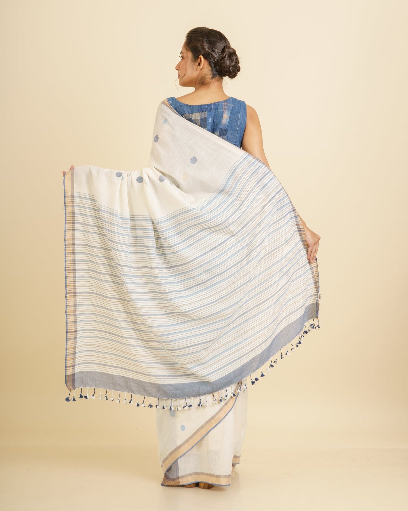 Random Circle Saree