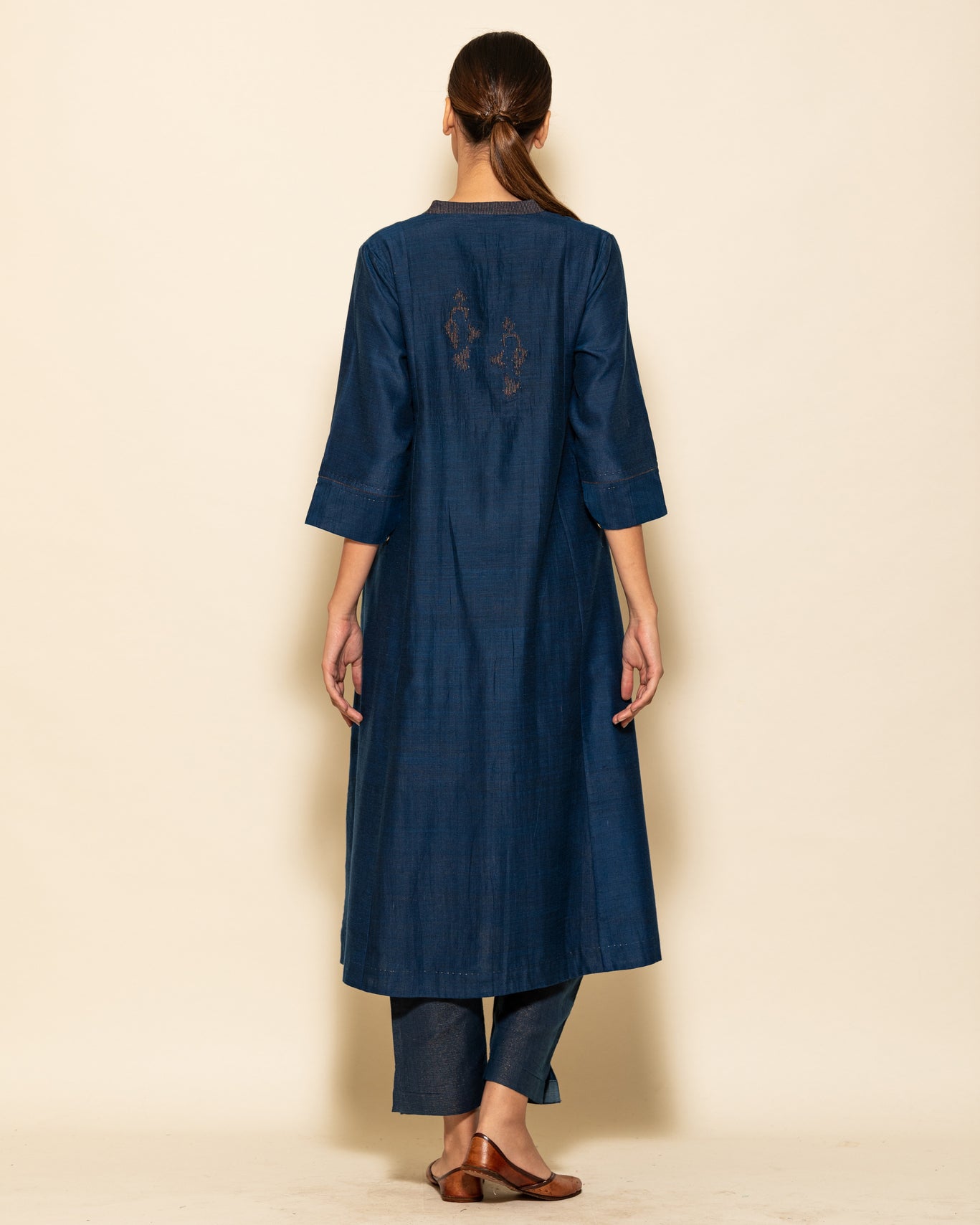Sutr Kurta