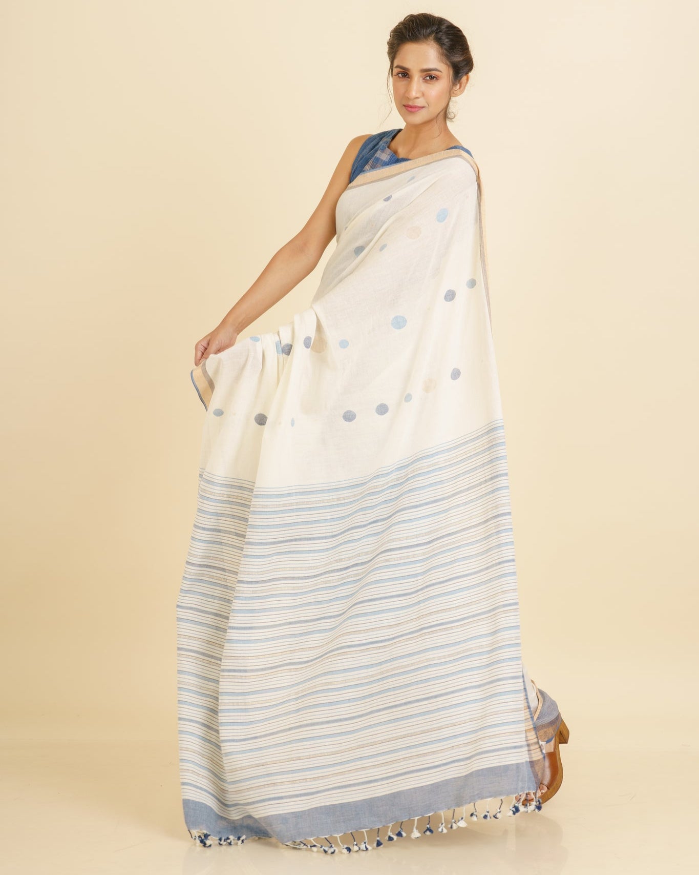 Random Circle Saree