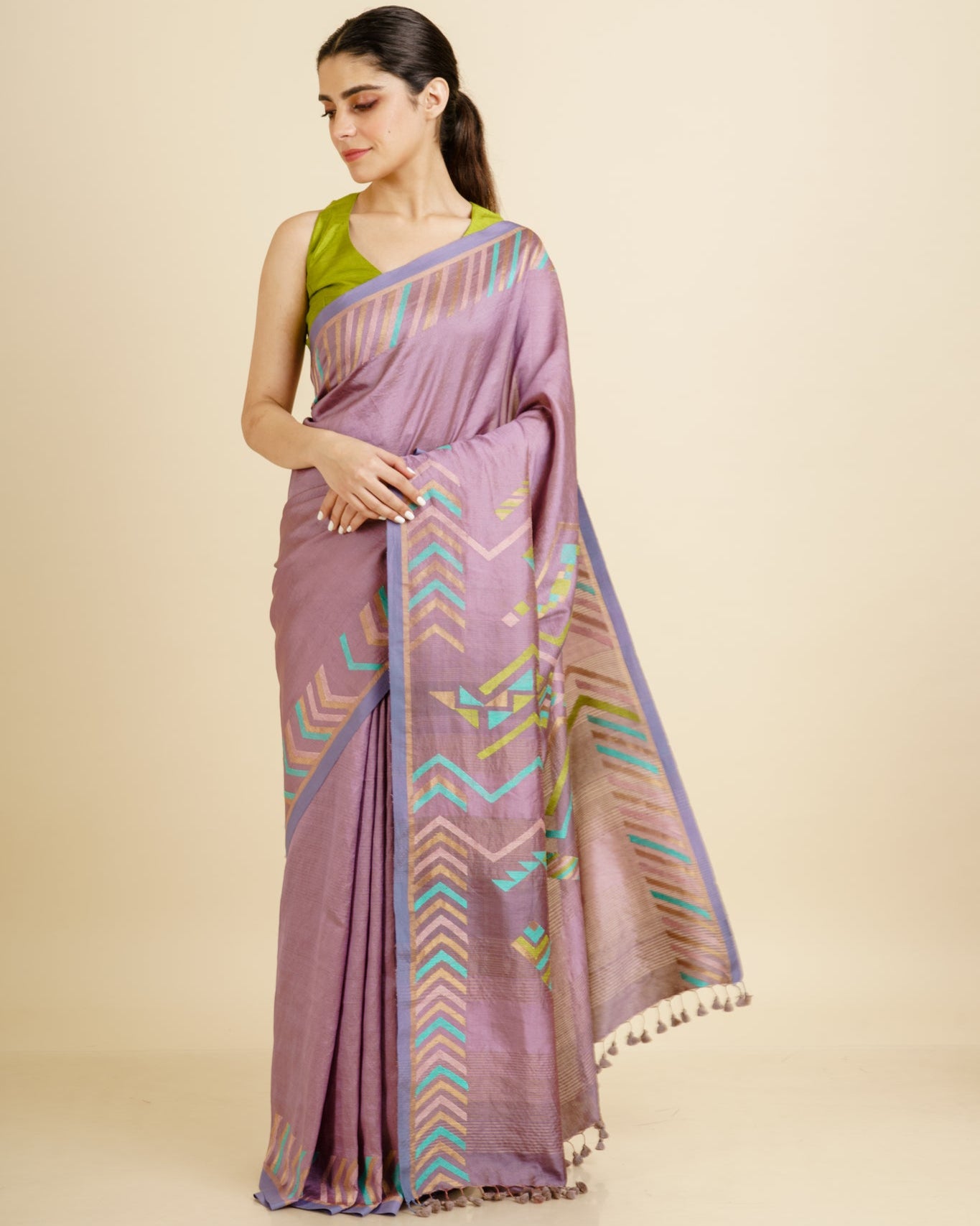 Shoowa 4 Saree