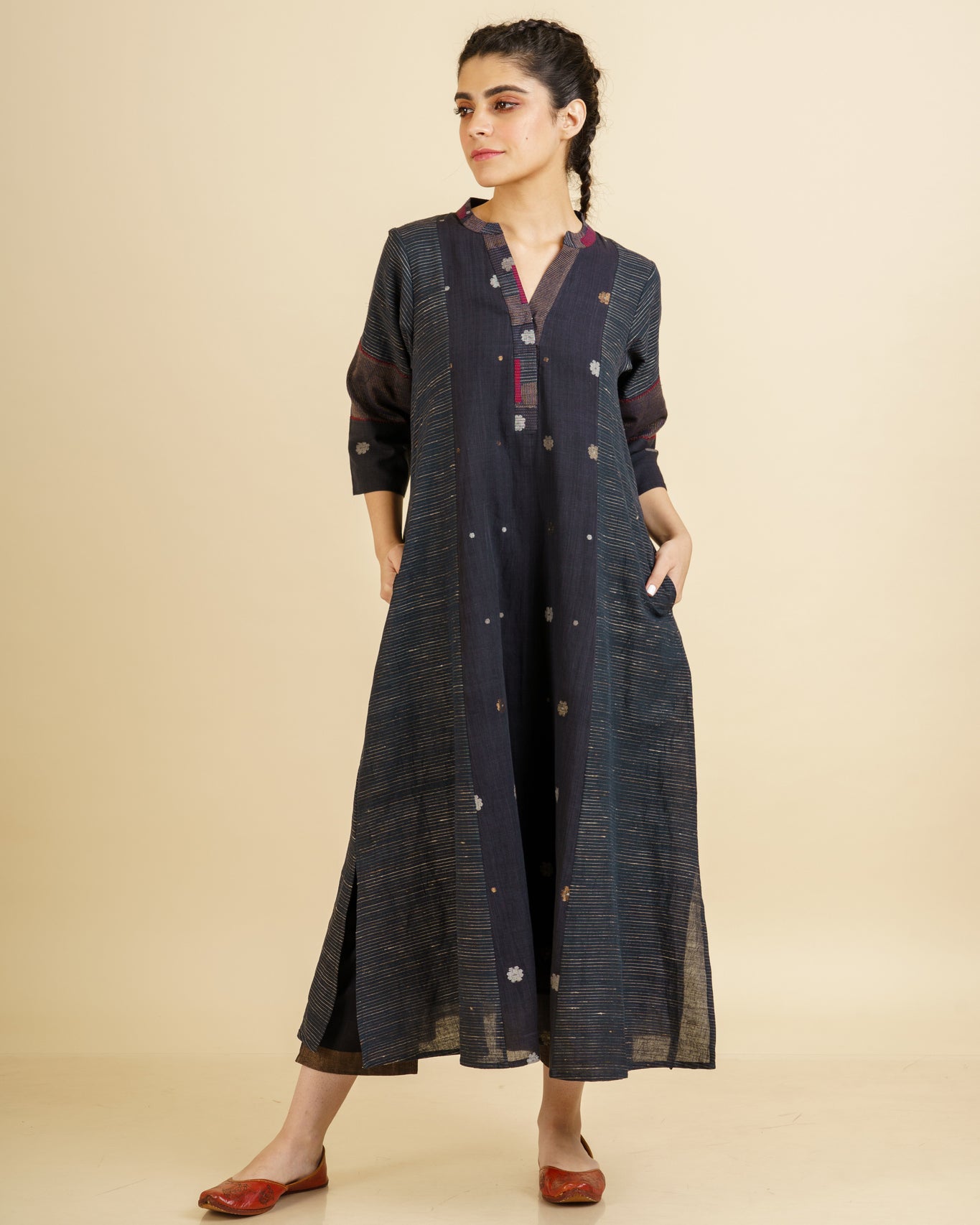 V-neck Sishumi Kurta
